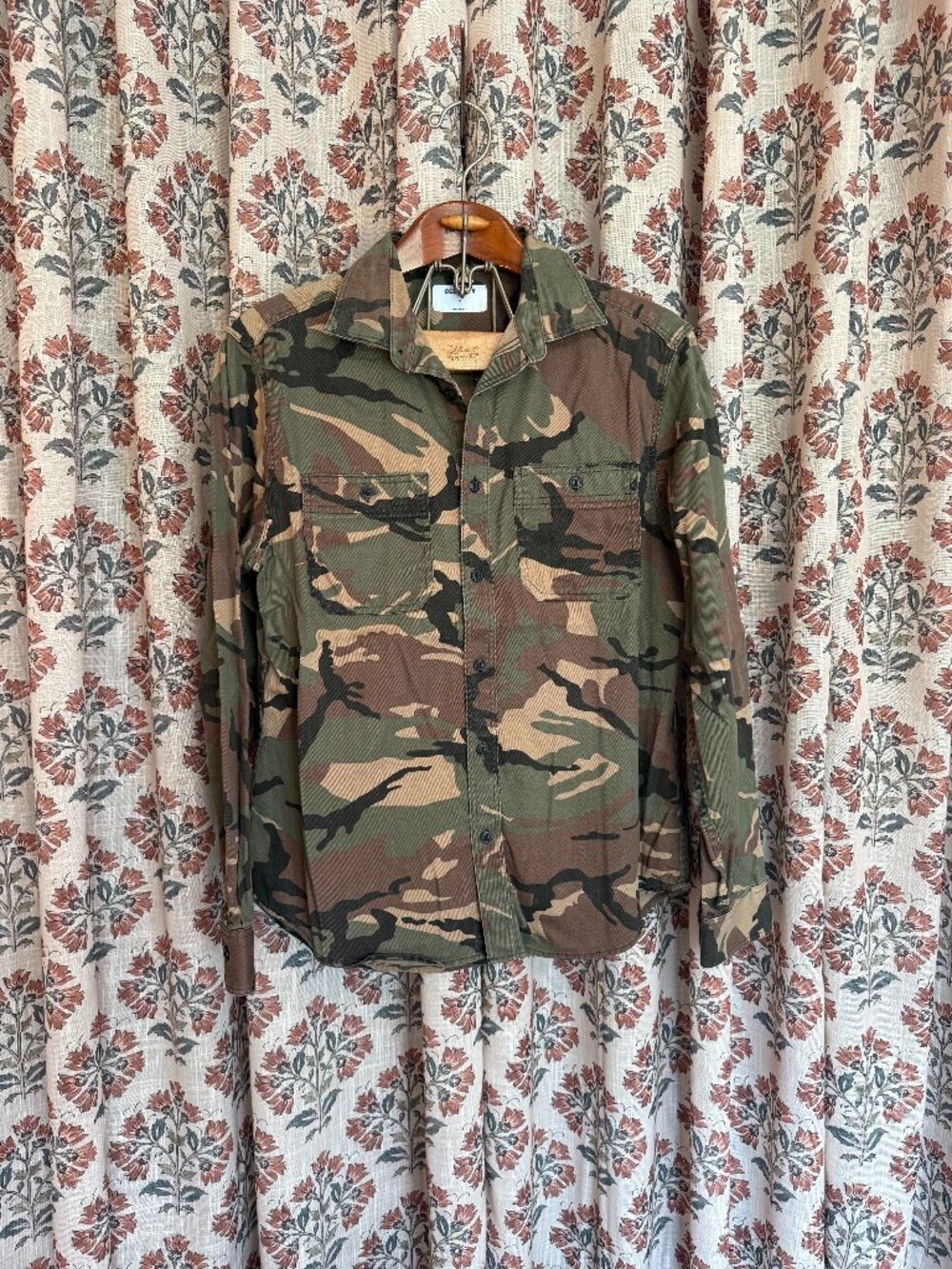 Men's Old Navy Camo Shirt Medium